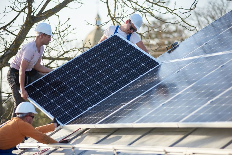 When to Hire for Solar Service